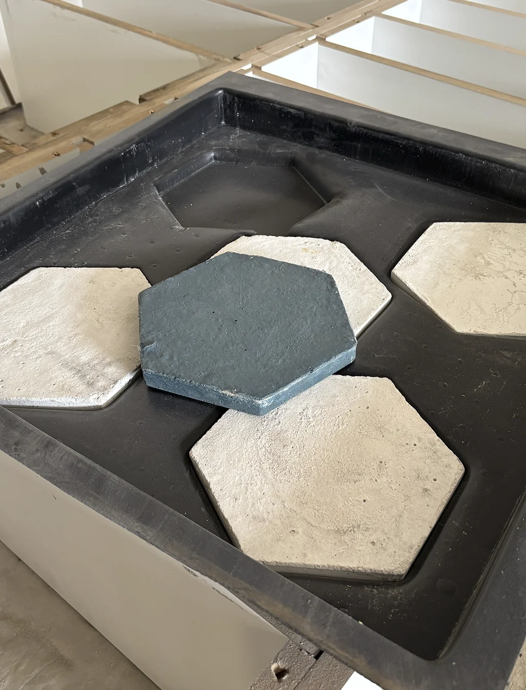 casa_jota_fabrica_moldes