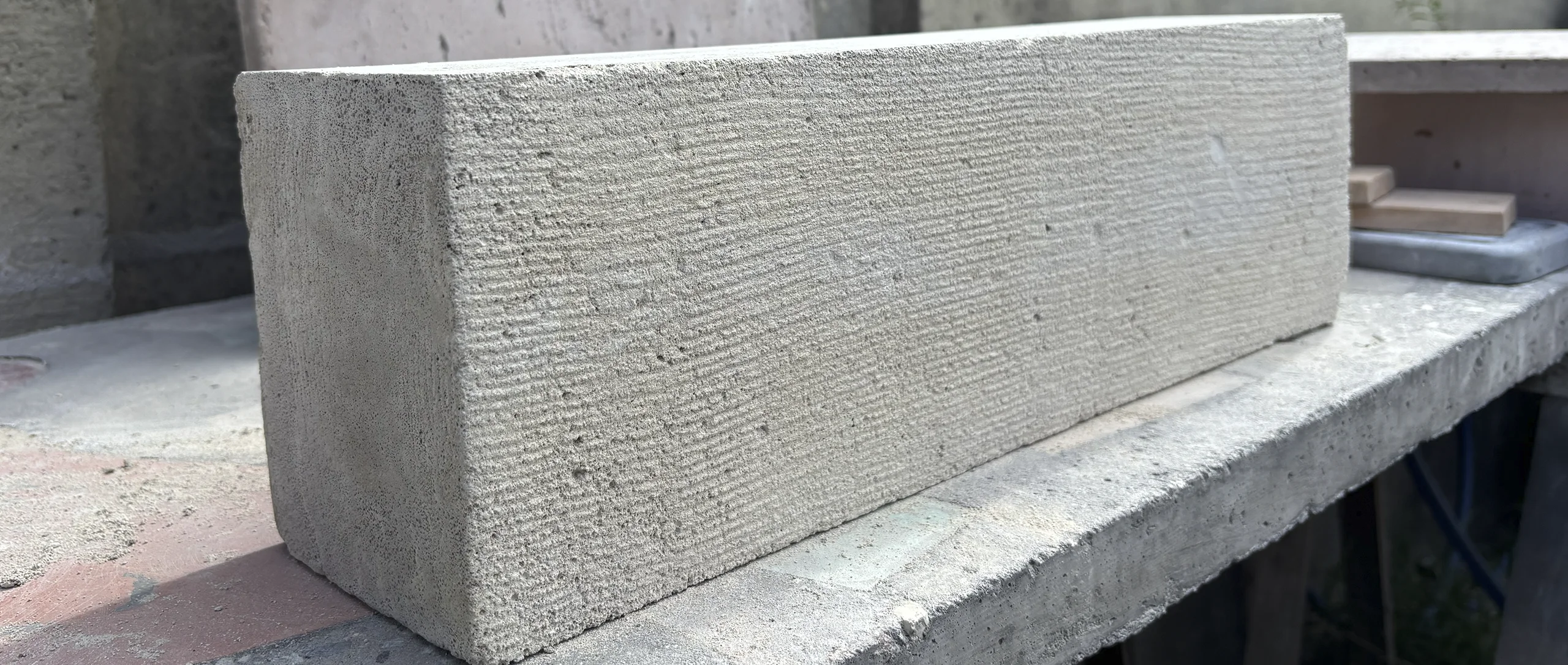 casa_jota_fabricacion_propia_hormigon_celular