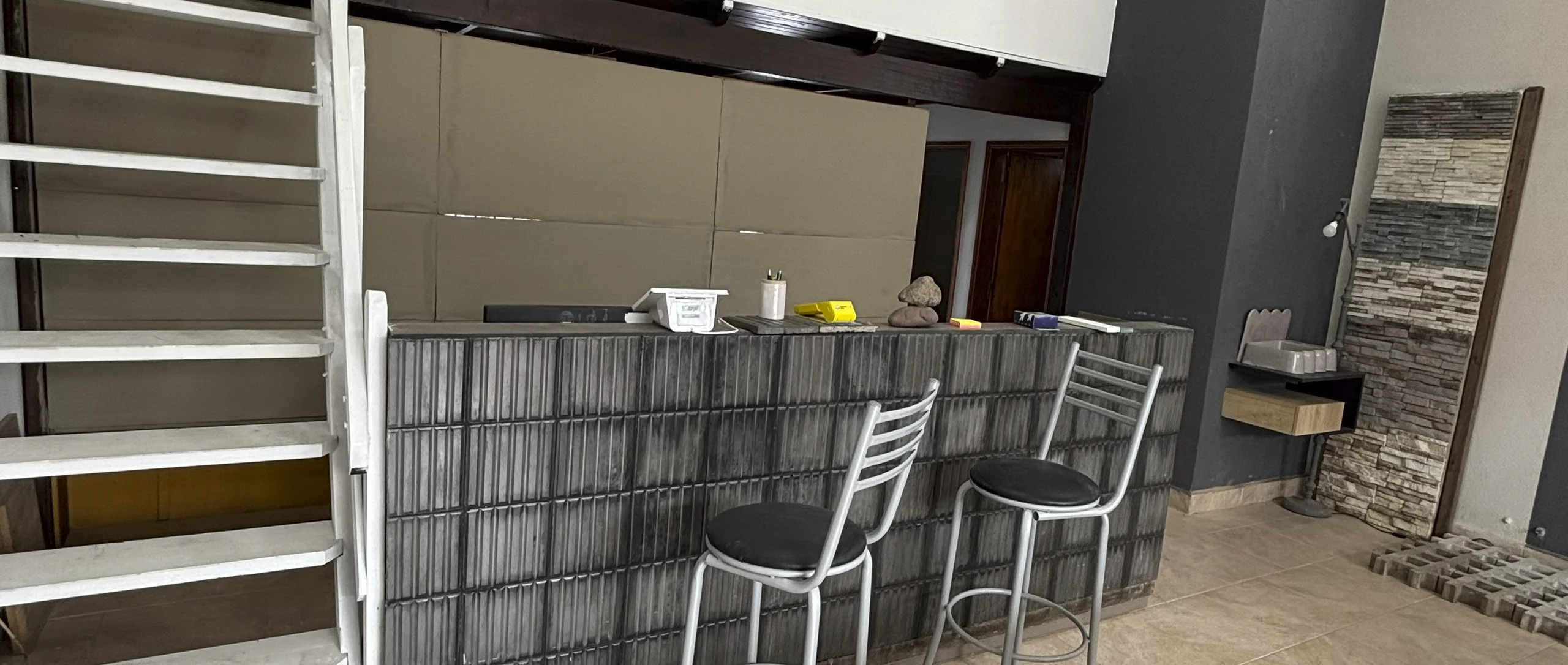 casa_jota_showroom_hero_buenos_aires